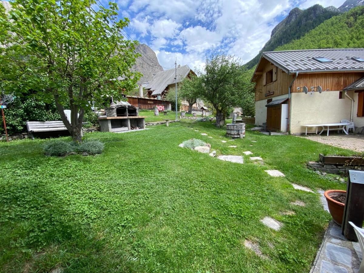 L Alpin Bel Appartement Avec Terrasse Dans Vieille Ferme De Montagne Renovee 莱索尔 外观 照片