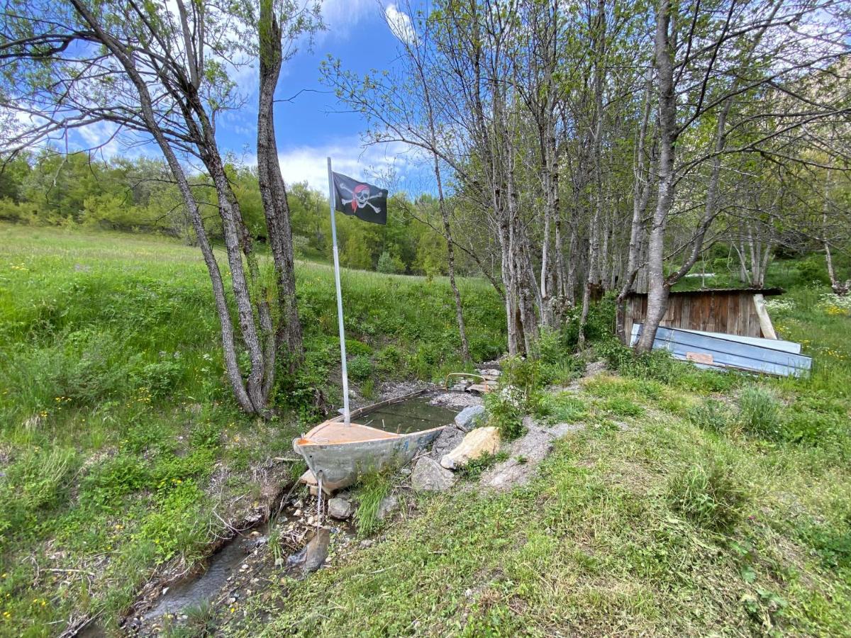 L Alpin Bel Appartement Avec Terrasse Dans Vieille Ferme De Montagne Renovee 莱索尔 外观 照片