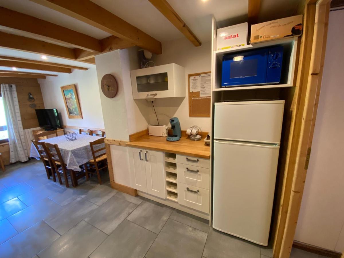 L Alpin Bel Appartement Avec Terrasse Dans Vieille Ferme De Montagne Renovee 莱索尔 外观 照片